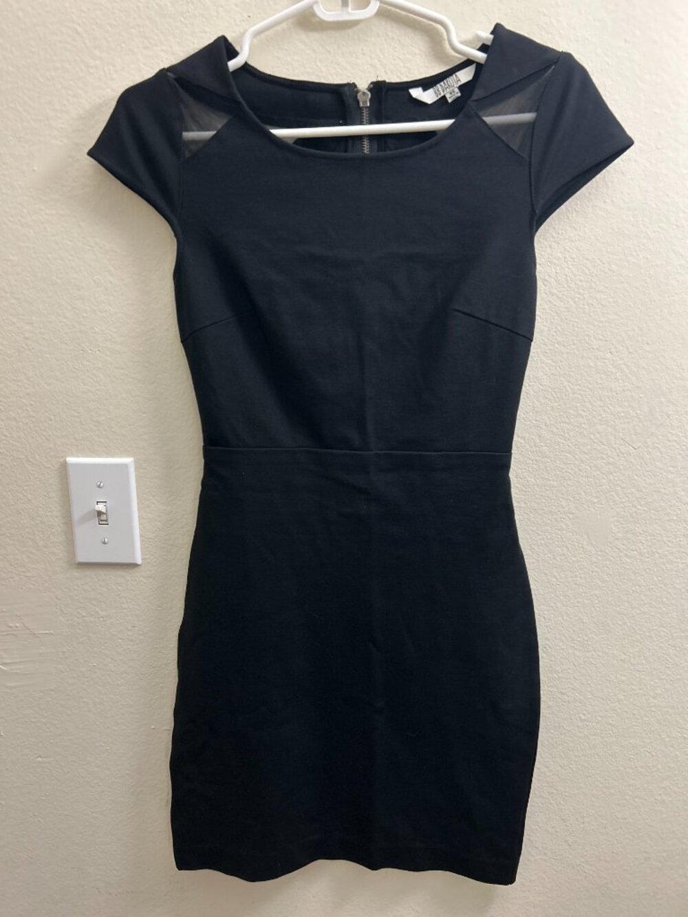 BB Dakota Black Mesh Cage Back Cutout Cap Sleeve Bodycon Dress XS